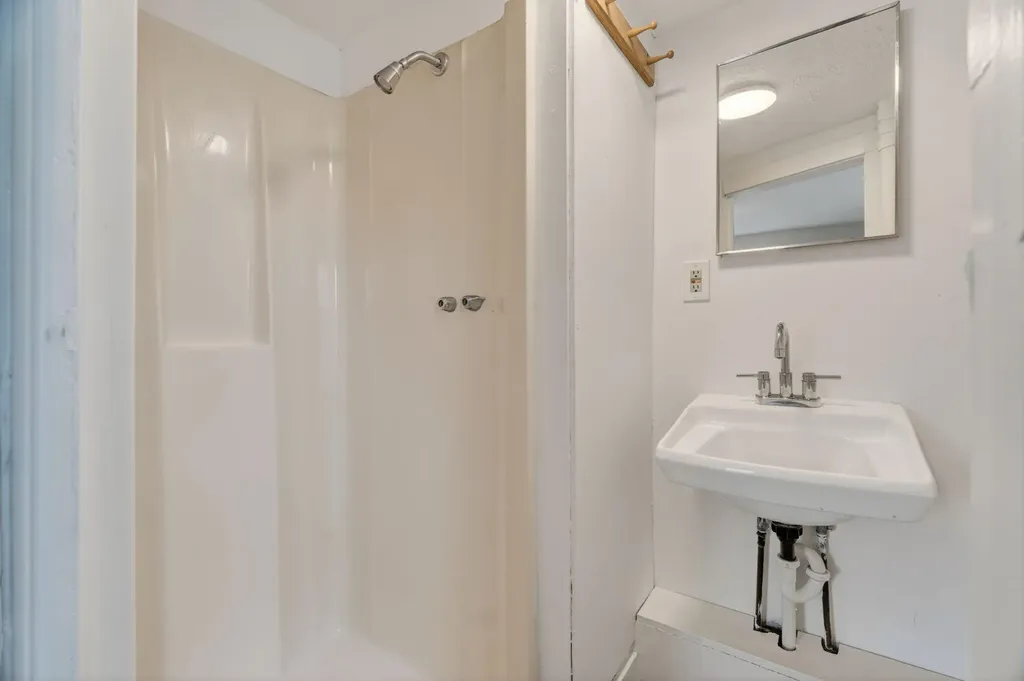 249 Palm Street Bangor ME 04401