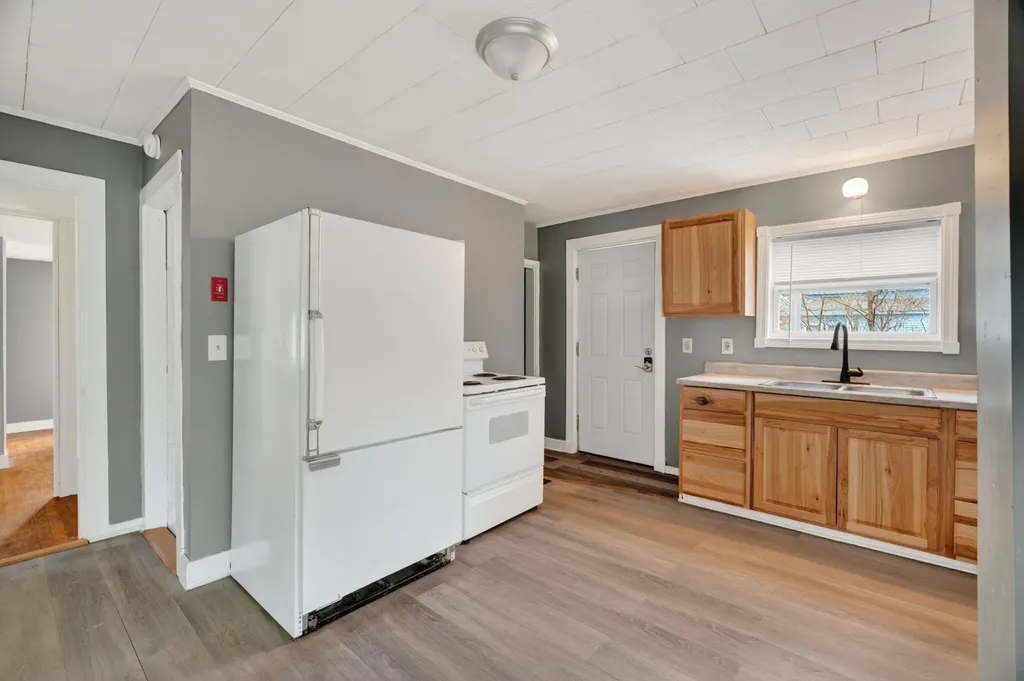 249 Palm Street Bangor ME 04401