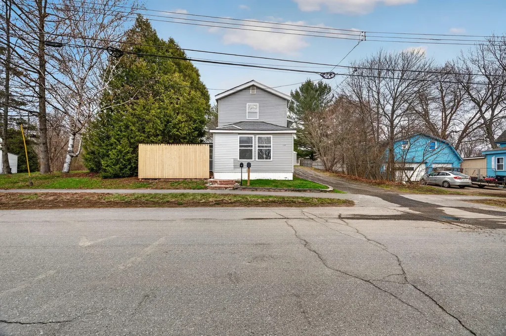 249 Palm Street Bangor ME 04401