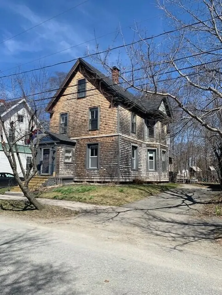 113 Leighton Street Bangor ME 04401