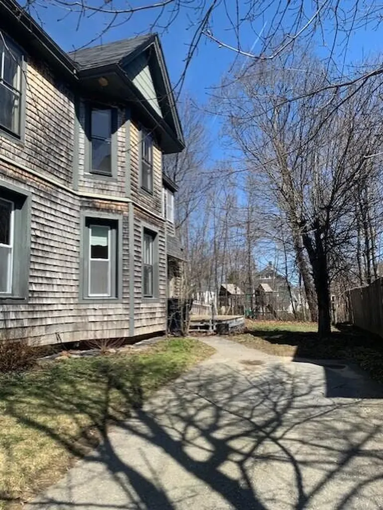 113 Leighton Street Bangor ME 04401