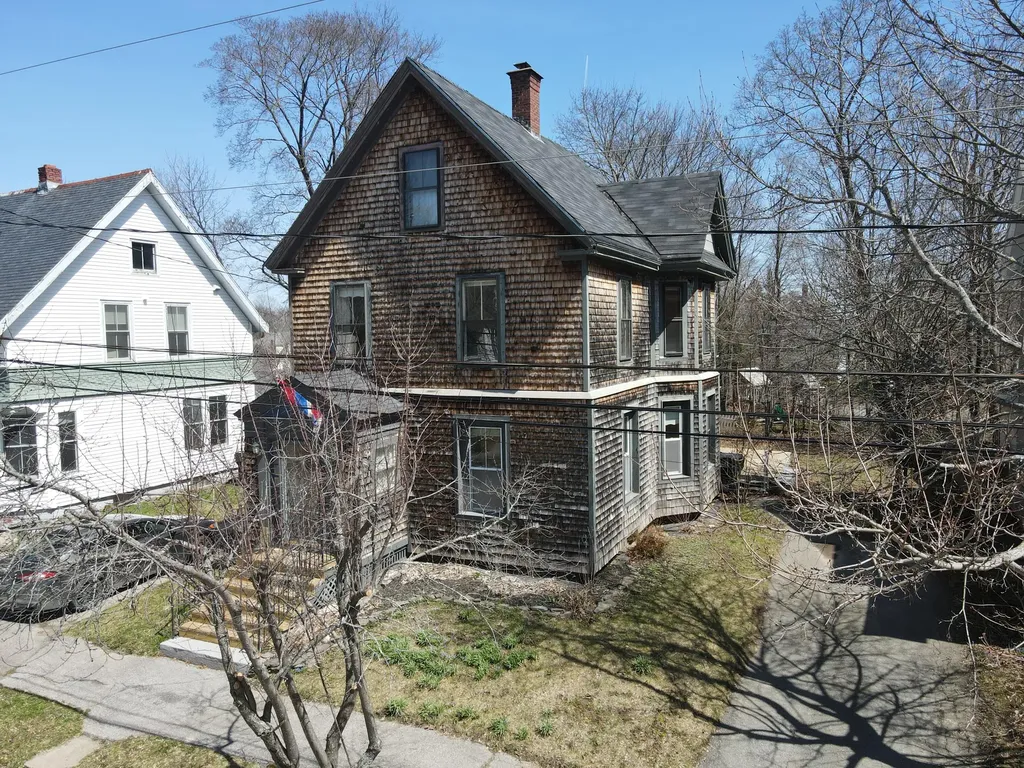 113 Leighton Street Bangor ME 04401
