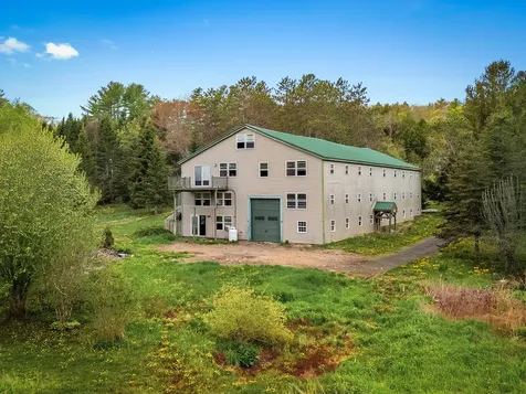 1257 N Pond Road Warren ME 04864