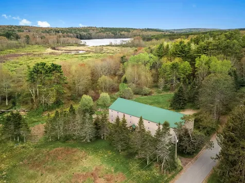 1257 N Pond Road Warren ME 04864