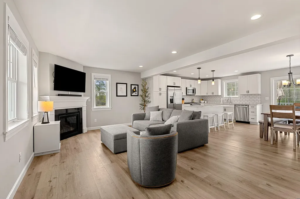 50 Huntington Way Kittery ME 03904