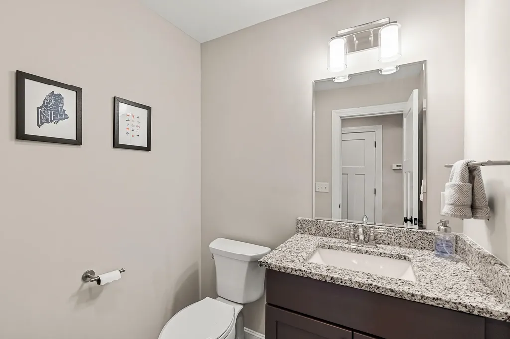50 Huntington Way Kittery ME 03904