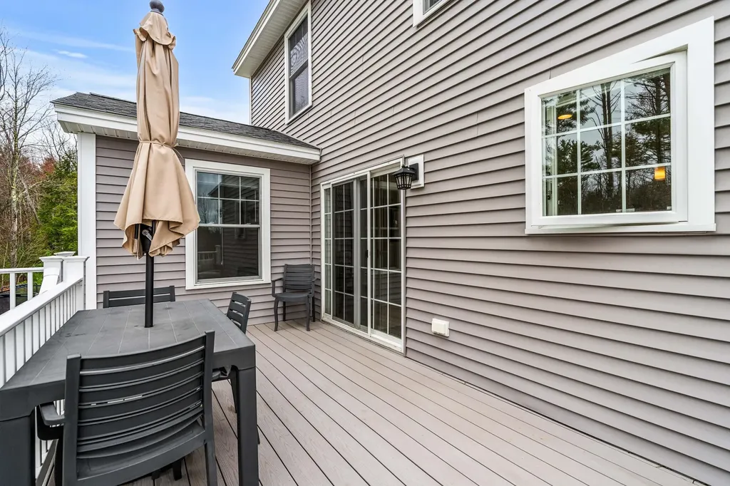50 Huntington Way Kittery ME 03904