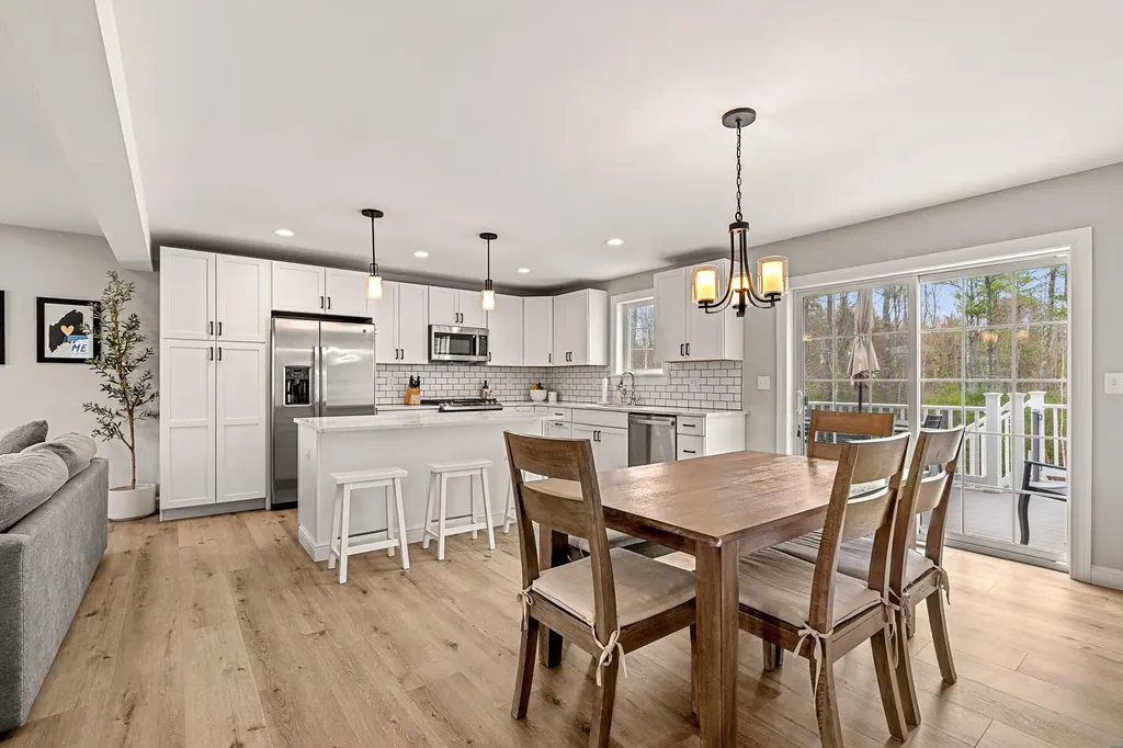 50 Huntington Way Kittery ME 03904