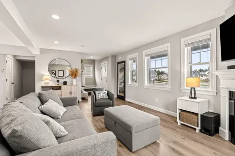 50 Huntington Way Kittery ME 03904