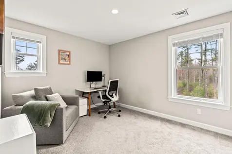 50 Huntington Way Kittery ME 03904