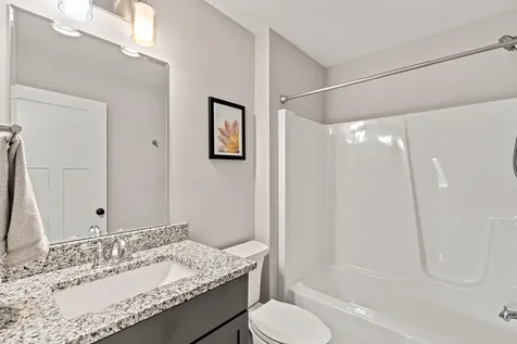 50 Huntington Way Kittery ME 03904