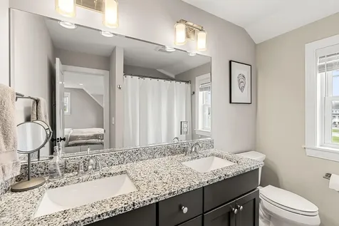 50 Huntington Way Kittery ME 03904