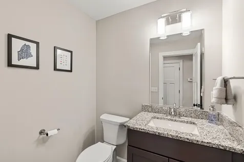 50 Huntington Way Kittery ME 03904
