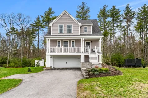 50 Huntington Way Kittery ME 03904