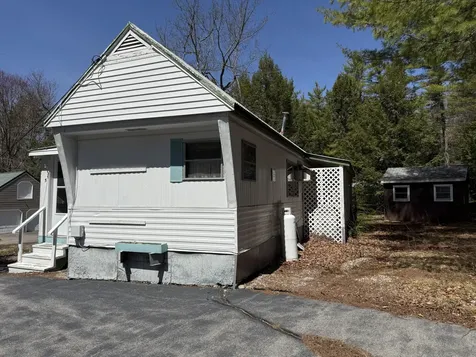5 Village Circle Shapleigh ME 04076