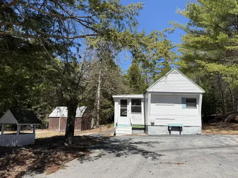 5 Village Circle Shapleigh ME 04076