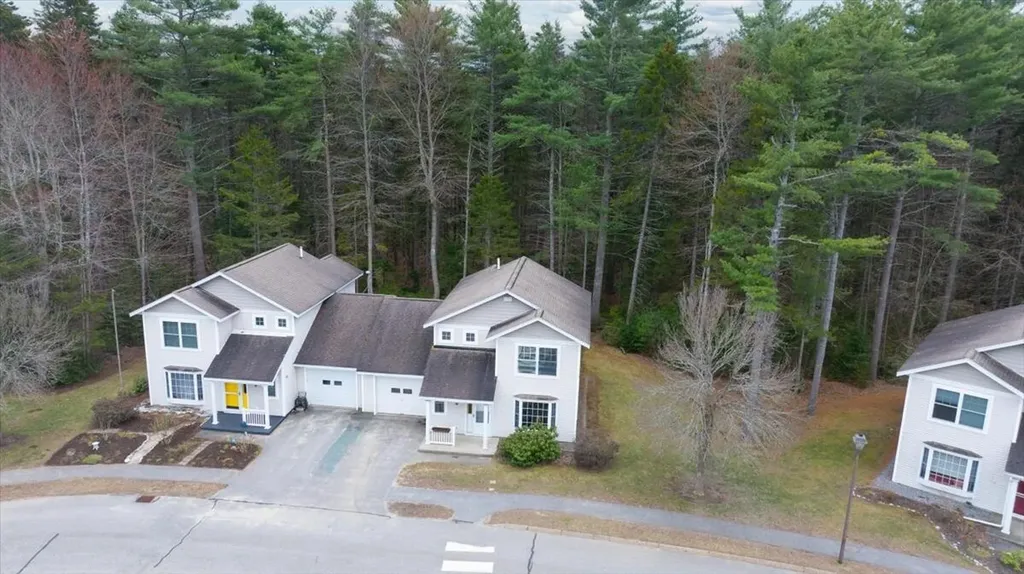 18 Beaver Pond Road Brunswick ME 04011