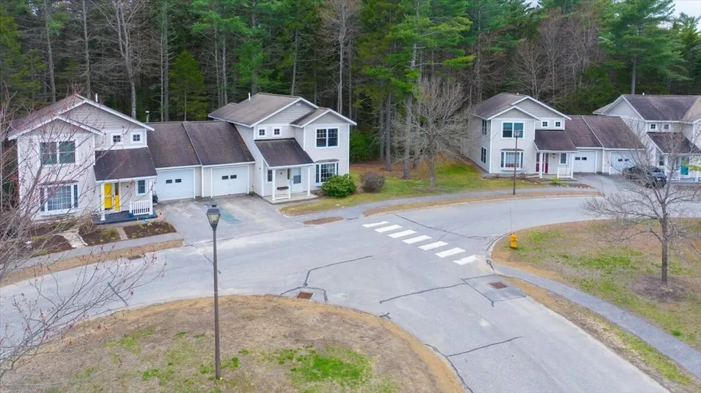 18 Beaver Pond Road Brunswick ME 04011