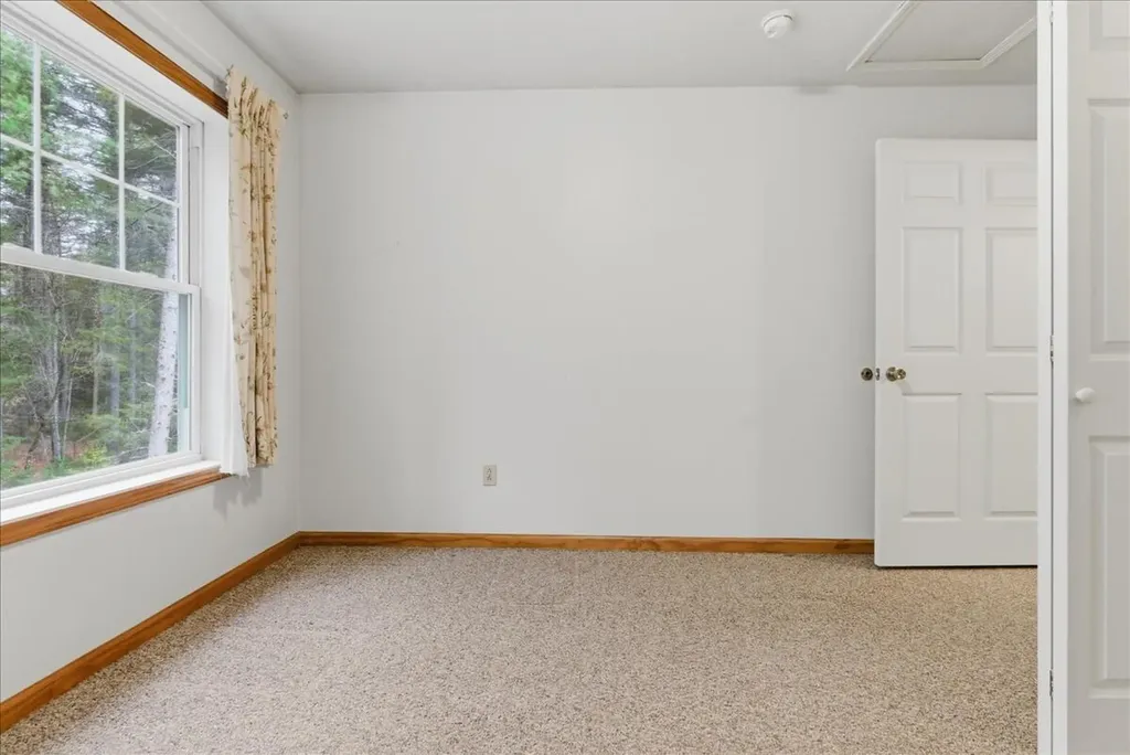 18 Beaver Pond Road Brunswick ME 04011