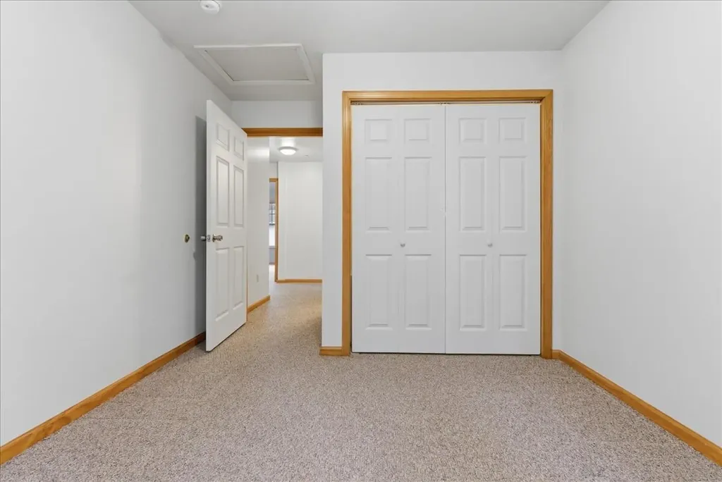 18 Beaver Pond Road Brunswick ME 04011