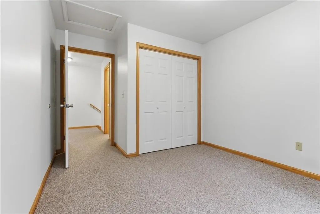 18 Beaver Pond Road Brunswick ME 04011