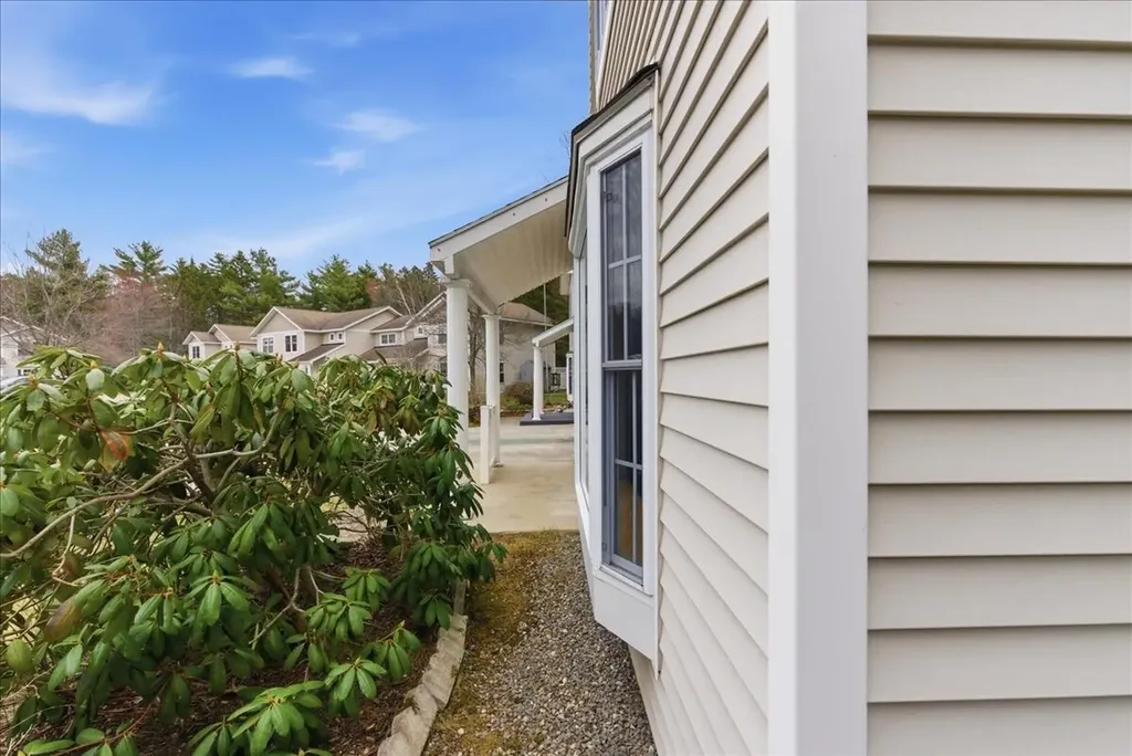 18 Beaver Pond Road Brunswick ME 04011