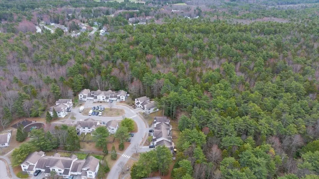 18 Beaver Pond Road Brunswick ME 04011