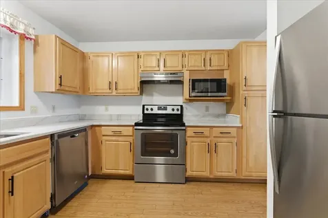 18 Beaver Pond Road Brunswick ME 04011