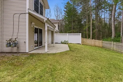 18 Beaver Pond Road Brunswick ME 04011