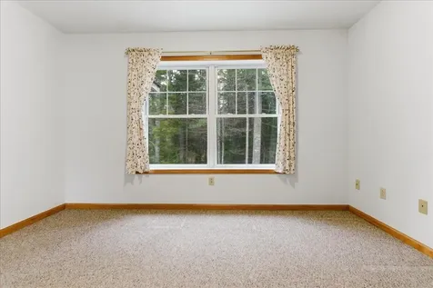 18 Beaver Pond Road Brunswick ME 04011