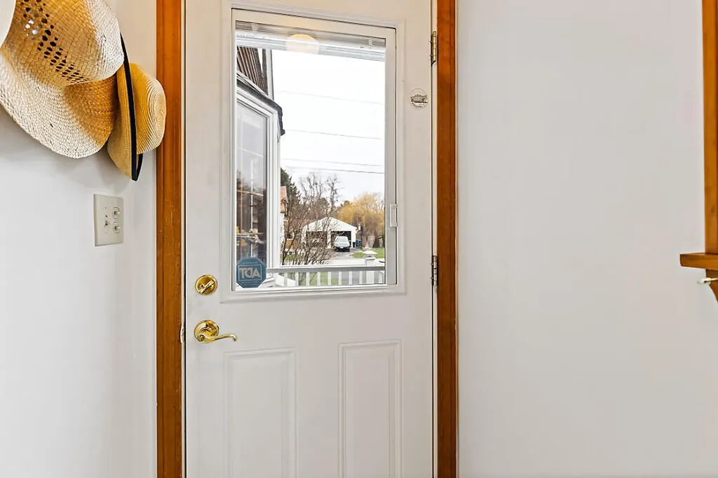 3 Chester Avenue Falmouth ME 04105