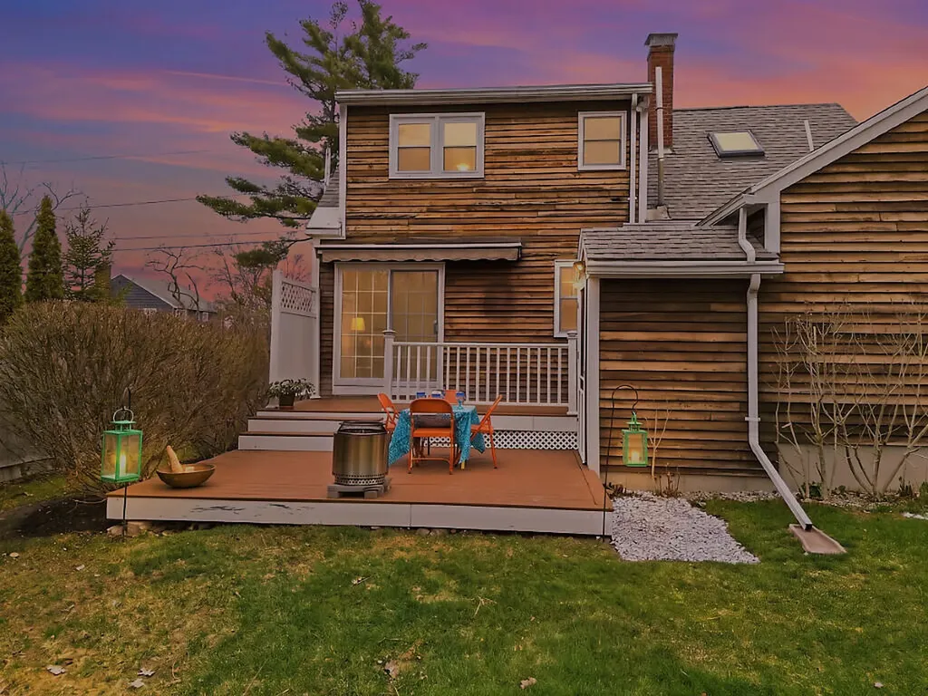 3 Chester Avenue Falmouth ME 04105