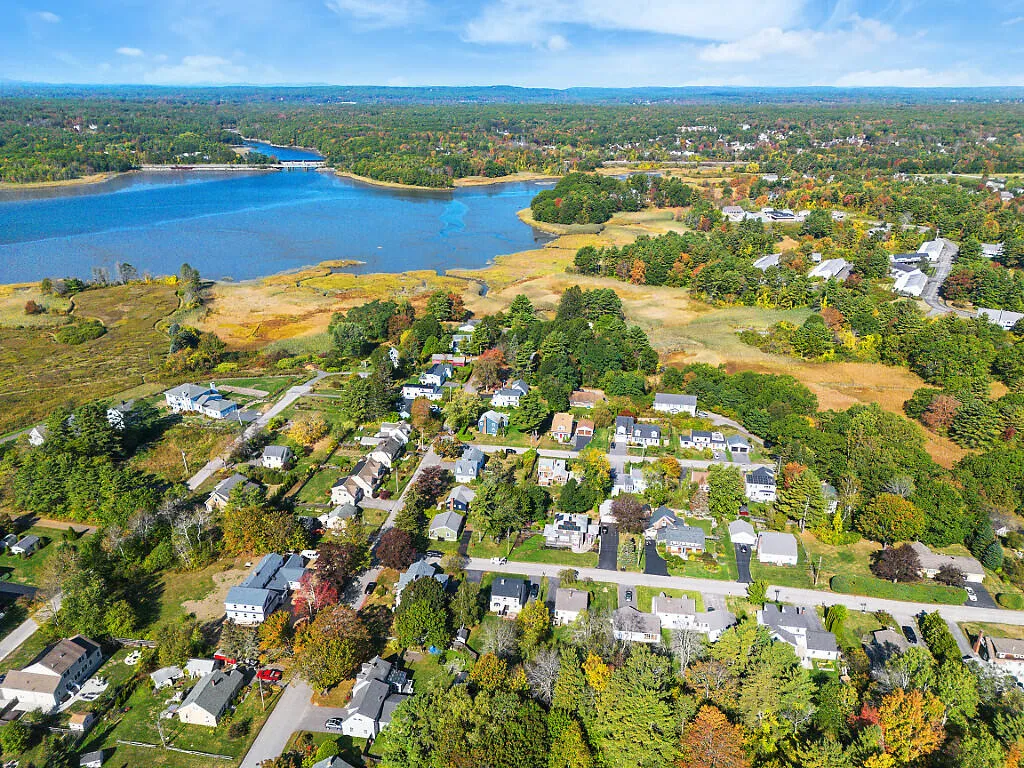 3 Chester Avenue Falmouth ME 04105