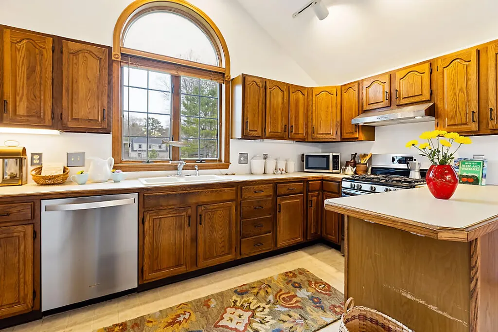 3 Chester Avenue Falmouth ME 04105