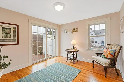 3 Chester Avenue Falmouth ME 04105