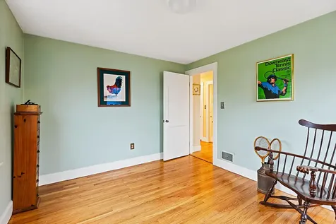 3 Chester Avenue Falmouth ME 04105