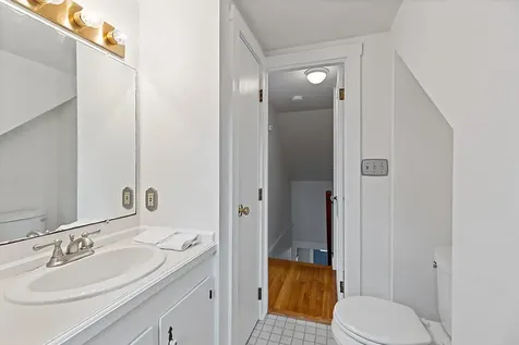 3 Chester Avenue Falmouth ME 04105
