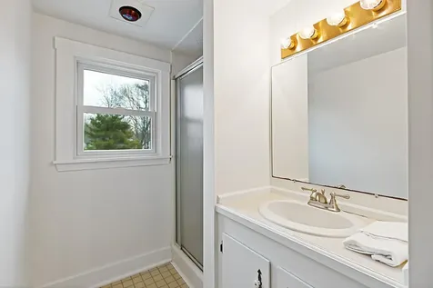 3 Chester Avenue Falmouth ME 04105