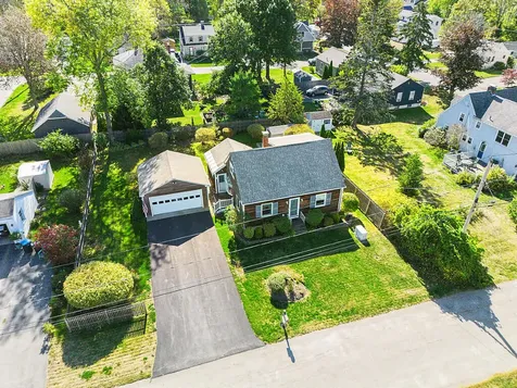 3 Chester Avenue Falmouth ME 04105