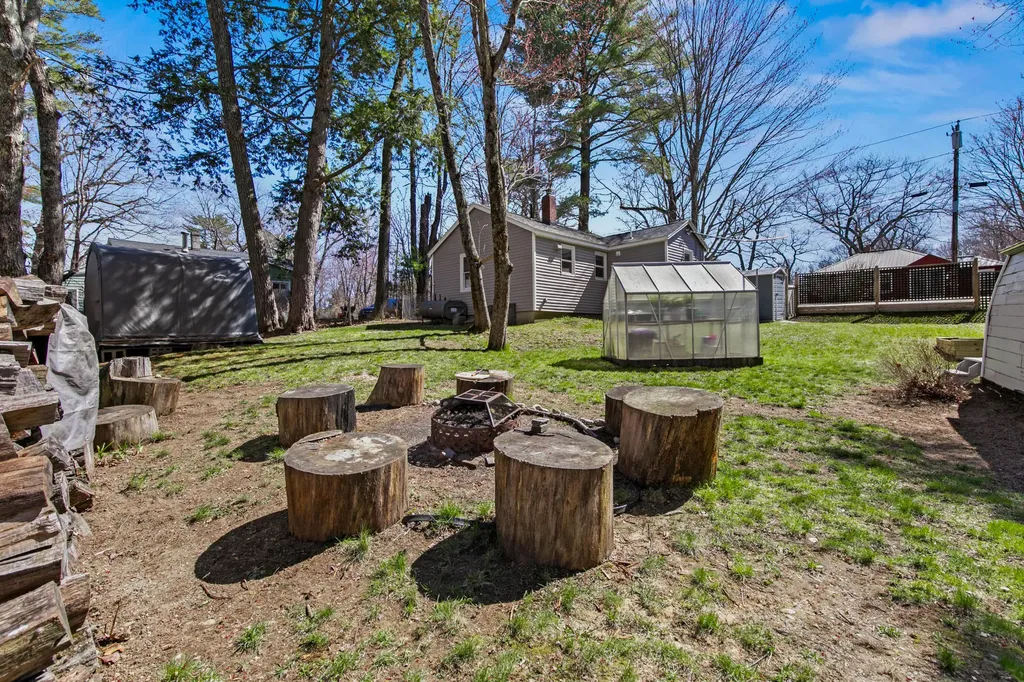 13 Highland Avenue Cumberland ME 04021