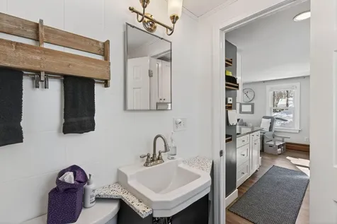 13 Highland Avenue Cumberland ME 04021