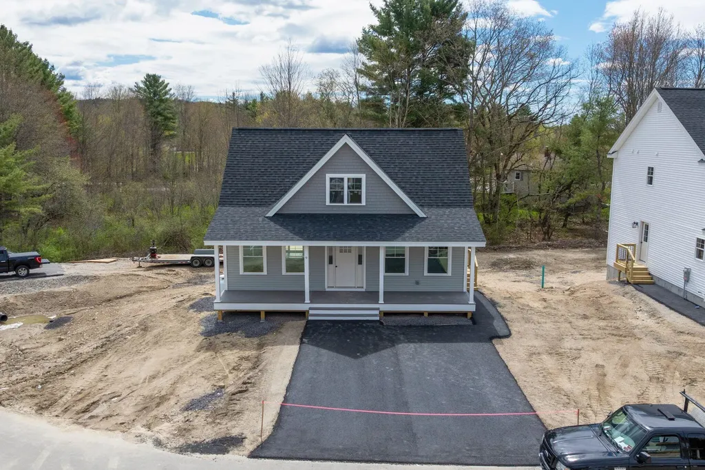 9 Shepherd Lane Windham ME 04062