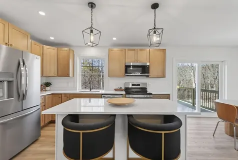 9 Shepherd Lane Windham ME 04062