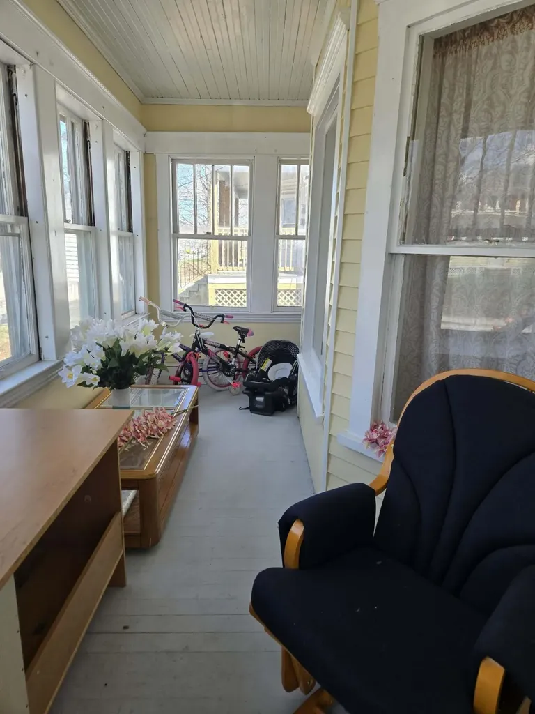 239 East Avenue Lewiston ME 04240