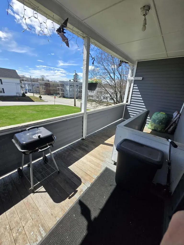 239 East Avenue Lewiston ME 04240