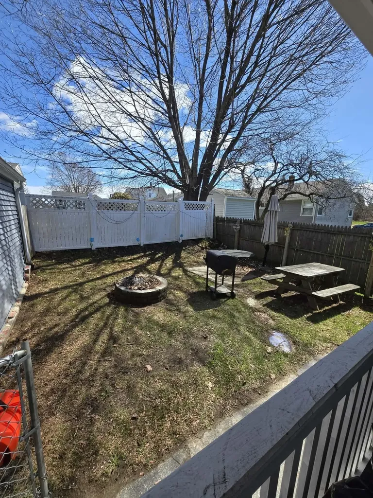 239 East Avenue Lewiston ME 04240