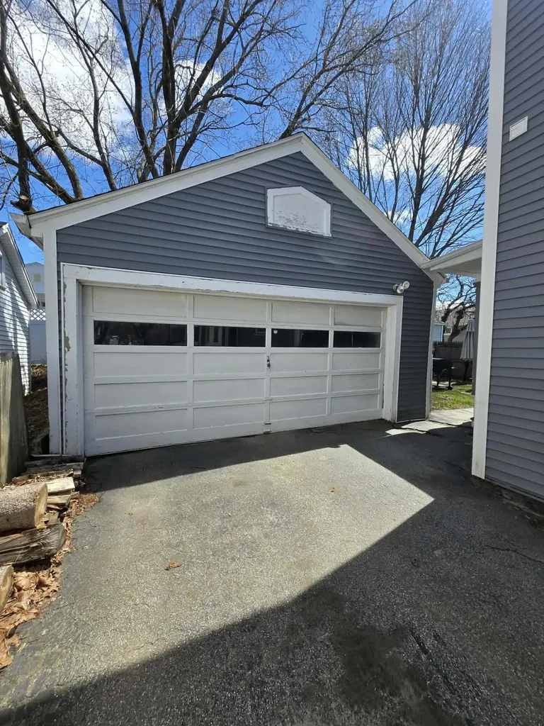 239 East Avenue Lewiston ME 04240