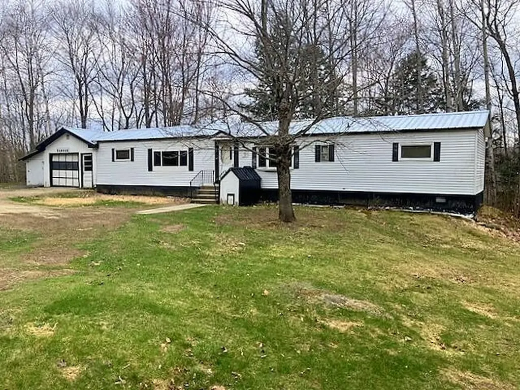 48 Farrington Road Jay ME 04239