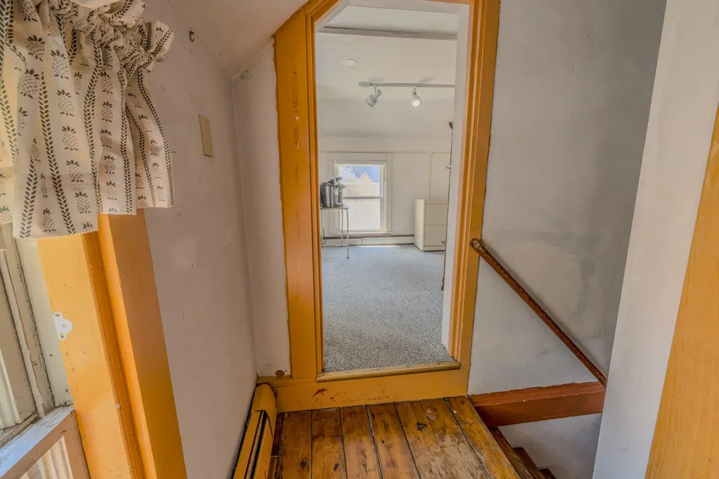 13 Wood Street Camden ME 04843