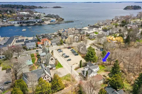13 Wood Street Camden ME 04843